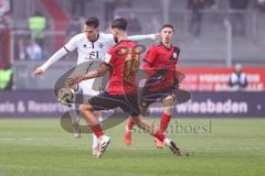 3. Liga; SV Wehen Wiesbaden - FC Ingolstadt 04; Max Besuschkow (17, FCI) Kiomourtzoglou Orestis (14 SVWW)