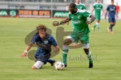 Landesliga Süd-Ost - FC Gerolfing - SV Manching - Robinson Adrian #19 grün FC Gerolfing  - Ziegler Nico #3 blau SV Manching links - Foto: Jürgen Meyer