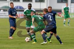 Landesliga Süd-Ost - FC Gerolfing - SV Manching - Robinson Adrian #19 grün FC Gerolfing - Frank Thomas #2 blau SV Manching - Foto: Jürgen Meyer