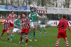 FC Gerolfing II - TSV Kösching II - Klauser Pavel (#10 Gerolfing grün) - Büchl Michael (#2 Kösching rot) - Foto: Jürgen Meyer