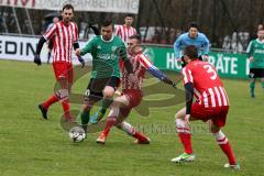 Kreisliga - FC Gerolfing II - FC Hepberg - Yarar Murat #10grün Gerolfing - Immel Anton #2 rot Hepberg - Puzic Kresimir #3 rot Hepberg - Foto: Jürgen Meyer