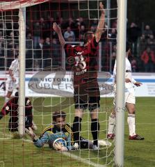 FC Ingolstadt 04 - Oggersheim - Ball ist nicht im Tor.  Steffen Wohlfarth ärgert sich