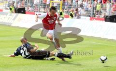 2.Bundesliga - FC Ingolstadt 04 - TuS Koblenz - Heiko Gerber überläuft Du-Ri Cha