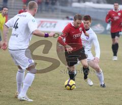 3.Liga - FC Ingolstadt 04 - VfL Osnabrück - Moritz Hartmann wird verfolgt