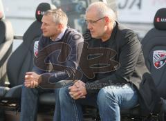 3.Liga - FC Ingolstadt 04 - SpVgg Unterhaching - links Harald Gärtner und Peter Jackwerth vor dem Spiel