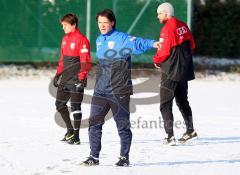 3.Liga - FC Ingolstadt 04 - Trainingsauftakt nach Winterpause - Anweisungen von Co-Trainer Henning Bürger