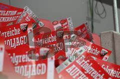 2.Liga - FC Ingolstadt 04 - Vfl Osnabrück 0:1 - Klappkarten für die Fans Aufholjagd