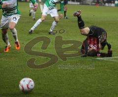 2.Liga - FC Ingolstadt 04 - Greuther Fürth 0:2 - Marko Futacs am Boden