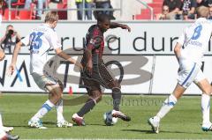2.Liga - FC Ingolstadt 04 - VfL Bochum 3:5 - Edson Buddle in Bedrängnis