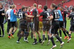 2.BL - FC Ingolstadt 04 - FC Energie Cottbus - 1:0 - Fans Feiern Jubel Sieg