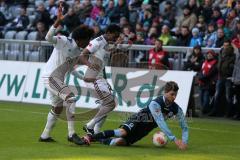 2. BL - FC Ingolstadt 04 - 1860 München 1:1 - Caiuby Francisco da Silva (31) und Roger de Oliveira Bernardo (8) stoppen Moritz Stoppelkamp unsanft