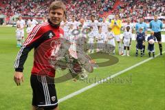 2. BL - FC Ingolstadt 04 - 1.FC Köln - 0:3 - Florian Heller (30) wird verabschiedet