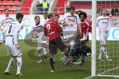 2. BL - FC Ingolstadt 04 - SC Paderborn 1:3 - Moritz Hartmann (9)  verpasst den Ball