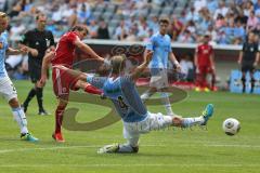 2. BL - 1860 München - FC Ingolstadt 04 - 1:0 - Andreas Buchner (16) zieht aufs Tor