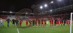 2. BL - FC Ingolstadt 04 - VfR Aalen 2:0 - Die Mannschaft Jubel mit den Fans