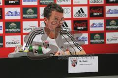 2. BL - FC Ingolstadt 04 - Karlsruher SC - 0:2 - Enttäuscht nach dem Spiel Cheftrainer Marco Kurz in der Pressekonferenz