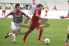 2. BL - FC Ingolstadt 04 - 1.FC Union Berlin 0:1 - Andreas Buchner (16)  wird von Michael Parensen verfolgt