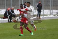 2. BL - Testspiel - FC Ingolstadt 04 - FC Bayern II - 2:0 - links Danny da Costa (21) im Zweikampf mit rechts Julian Green