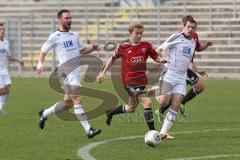 Regionalliga Bayern - FC Ingolstadt 04 II - FC Memmingen - mitte Samuel Riegger stürmt zum Tor