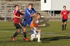 Regionalliga Süd - FC Ingolstadt 04 II -  SV Viktoria Aschaffenburg - Karl-Heinz Lappe stürmt aufs Tor und kommt nicht an Torwart Stefan Steigerwald vorbei