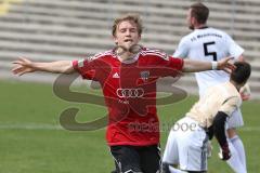 Regionalliga Bayern - FC Ingolstadt 04 II - FC Memmingen - Samuel Riegger stürmt zum Tor und zieht ab zum 2:0, Jubel