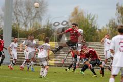 Bayernliga U19 - FC Ingolstadt 04 - 1.FC Nürnberg - Kopfballduell, Dominic Reisner kommt hin