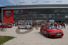 FC Ingolstadt 04 - Meisterfeier - Auto Corso vom Audi Sportpark in die Stadt - Audi A5 Cabrio - Start Corso Bundesligaaufstieg