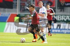 2. Bundesliga - Fußball - FC Ingolstadt 04 - FSV Frankfurt - rechts Florian Ballas (FSV) links Alfredo Morales (6, FCI)