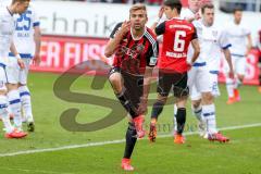 2. BL - Saison 2014/2015 - FC Ingolstadt 04 - FSV Frankfurt - Lukas Hinterseer (FC Ingolstadt 04) kritisiert ein Faul beim Schiedsrichter - Foto: Jürgen Meyer