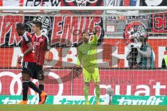 2. Bundesliga - Fußball - FC Ingolstadt 04 - FSV Frankfurt - Torwart Ramazan Özcan (1, FCI) gibt Anweisungen