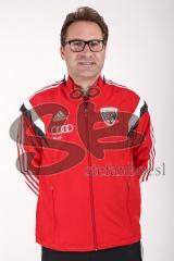 Regionalliga Bayern - FC Ingolstadt 04 II - Saison 2014/2015 - Fototermin - Portrait Mannschaftsfoto Team - Mannschaftsarzt Dr. Büttner