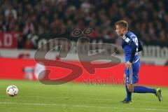 1. Bundesliga - Fußball - VfB Stuttgart - FC Ingolstadt 04 - Max Christiansen (19, FCI) holt sich den Ball