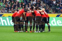 1. Bundesliga - Fußball - Borussia Mönchengladbach - FC Ingolstadt 04 - Motivation vor dem Anpfiff. Foto: Adalbert Michalik