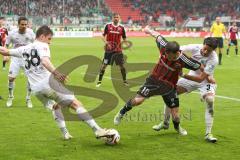 1. Bundesliga - Fußball - FC Ingolstadt 04 - Hannover 96 - Valmir Sulejmani (Hannover 38) Pascal Groß (10, FCI) Miiko Albornoz (Hannover 3)