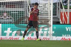 1. Bundesliga - Fußball - FC Ingolstadt 04 - VfL Wolfsburg -  Benjamin Hübner (5, FCI) freut sich über das Unentschieden 0:0