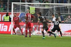 1. BL - Saison 2016/2017 - FC Ingolstadt 04 - FC Augsburg - De 0:1 Treffer von Augsburg - Marvin Matip (#34 FCI) - Lezano Farina,Dario (#37 FCI) - Sonny Kittel (#21 FCI) - Martin Hansen Torwart(#35 FCI) - Foto: Meyer Jürgen