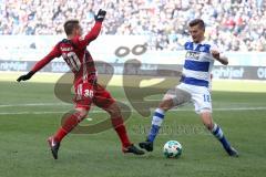 2. Bundesliga - Fußball - MSV Duisburg - FC Ingolstadt 04 - Thomas Pledl (30, FCI) gegen Thomas Blomeyer