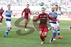 2. Bundesliga - Fußball - MSV Duisburg - FC Ingolstadt 04 - Tobias Schröck (21, FCI) Gerrit Nauber (6 Duisburg) Zweimakpf, letzte Chance für Ingolstadt
