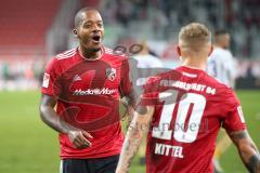 2. Bundesliga - Fußball - FC Ingolstadt 04 - FC Erzgebirge Aue - Tor 3:1 durch Charlison Benschop (35 FCI) Jubel mit Sonny Kittel (10, FCI)