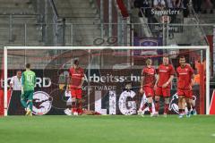 3. Liga; FC Ingolstadt 04 - Erzgebirge Aue; Tor gegen Ingolstadt hängende Köpfe Enttäuschung Torwart David Klein (47, FCI) Georgios Antzoulas (6, FCI) Ognjen Drakulic (30, FCI) Linus Rosenlöcher (19, FCI) Simon Lorenz (32, FCI) Marcel Costly (22, FCI)