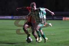 Landesliga - Saison 2025/26 - SV Manching - TSV Aindling - Luca Bienek (Nr.16 - SV Manching) - Dominic Robinson rot Aindling  - Foto: Meyer Jürgen