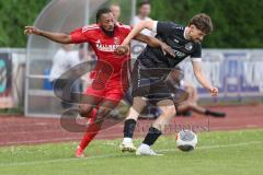 Bezirksliga - Saison 2025/26 - FC Fatih Ingolstadt - TSV Rohrbach - Maximilian Merkl schwarz Rohrbach - Bright Aikhionbare rot Fatih   - Foto: Meyer Jürgen