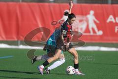 2. Bundesliga Frauen - Saison 2025/26 - FC Ingolstadt 04 Frauen - VFR SW Warbeyen  - Annika Kömm (Nr.25 - FC Ingolstadt Frauen I) - Yordy Lilian Ray grün Warbeyen - Foto: Meyer Jürgen
