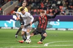 3. Liga; FC Ingolstadt 04 - Energie Cottbus; Zweikampf Kampf um den Ball Benjamin Kanuric (8, FCI) Möker Yannik (21 ECO) verletzt sich und wird vom Platz getragen