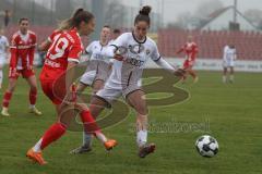 DFB -Pokal Frauen - Saison 2025/26 - FC Ingolstadt 04 Frauen - FC Bayern München - Emma Kusch (Nr.9 - FC Ingolstadt Frauen I) - Naschenweng Katharina rot Bayern - Foto: Meyer Jürgen