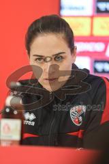 3. Liga; SSV Jahn Regensburg - FC Ingolstadt 04; Interview Pressekonferenz Cheftrainerin Sabrina Wittmann (FCI)