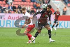 3. Liga; FC Ingolstadt 04 - Rot-Weiss Essen; Zweikampf Kampf um den Ball Nishan Velupilay (28 FCI) Hofmann Jannik (37 RWE)