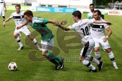 FC Gerolfing - SV Erlbach - Huber Stefan (grün Gerolfing) - Baumann Philipp (#10 Erlbach) - Foto: Jürgen Meyer