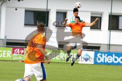 FC Gerolfing - SC Kirchheim - Schmidt Adriano (grün Gerolfing beim Kopfball) - Foto: Jürgen Meyer