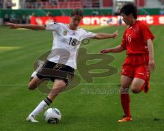 Frauen Fußball - Deutschland - Nordkorea 2:0 - Kertsin Garefrekes